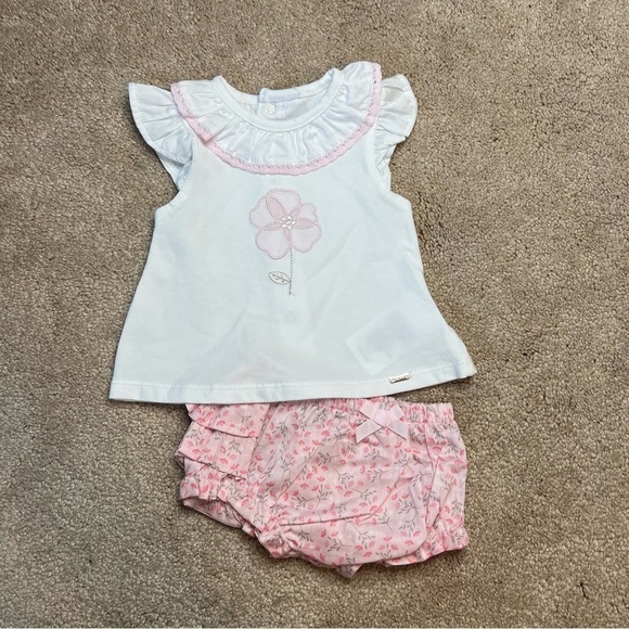 Mayoral Other - Mayoral Pink Embroidered Flowers Ruffles Blouse Eyelet Shorts Set 1-2 Months